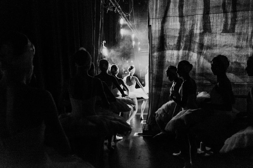 Powerful Backstage Photos Of Ballet Dancers Through Eyes Of Russian Ballerina Powerful Backstage Photos Of Ballet Dancers Through Eyes Of Russian Ballerina