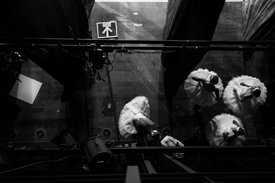 Powerful Backstage Photos Of Ballet Dancers Through Eyes Of Russian Ballerina Powerful Backstage Photos Of Ballet Dancers Through Eyes Of Russian Ballerina