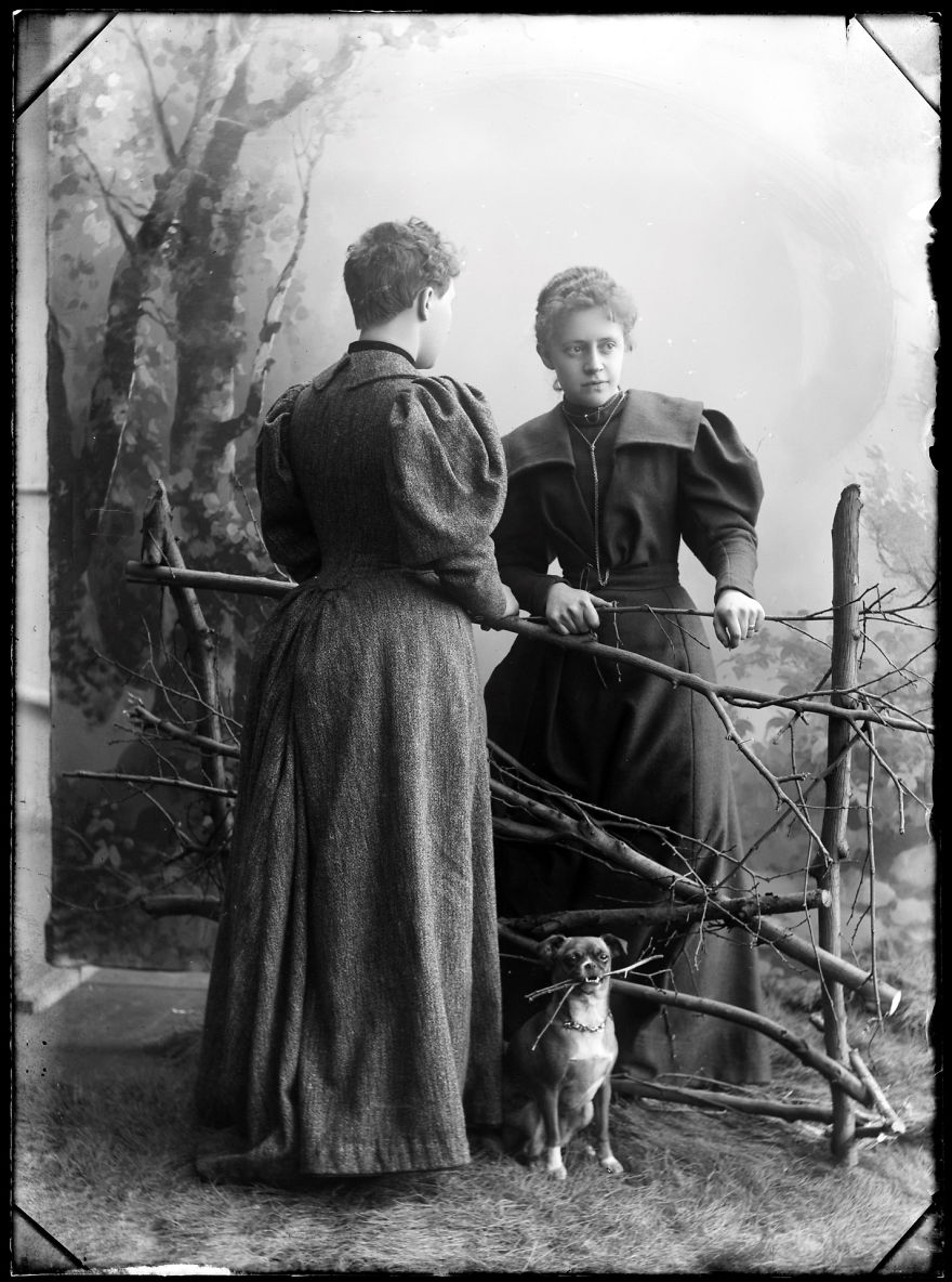 100-Year-Old Private Photos Show Two Cool Women Playing With Gender Roles