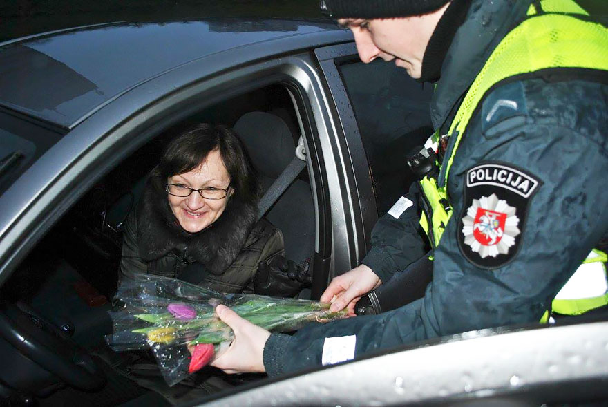 What Lithuanian Police Officers Do On International Women&#8217;s Day