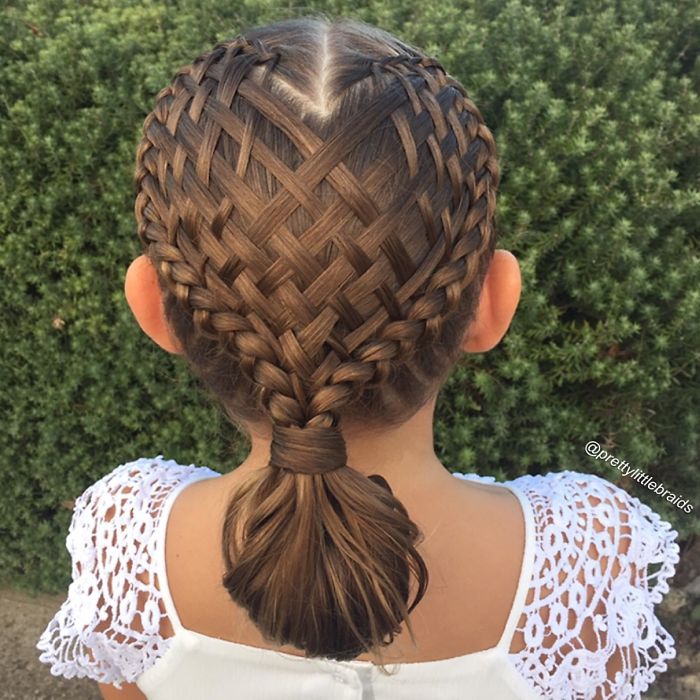 Mom Braids Unbelievably Intricate Hairstyles Every Morning Before School