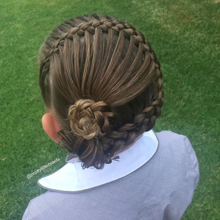 Mom Braids Unbelievably Intricate Hairstyles Every Morning Before School