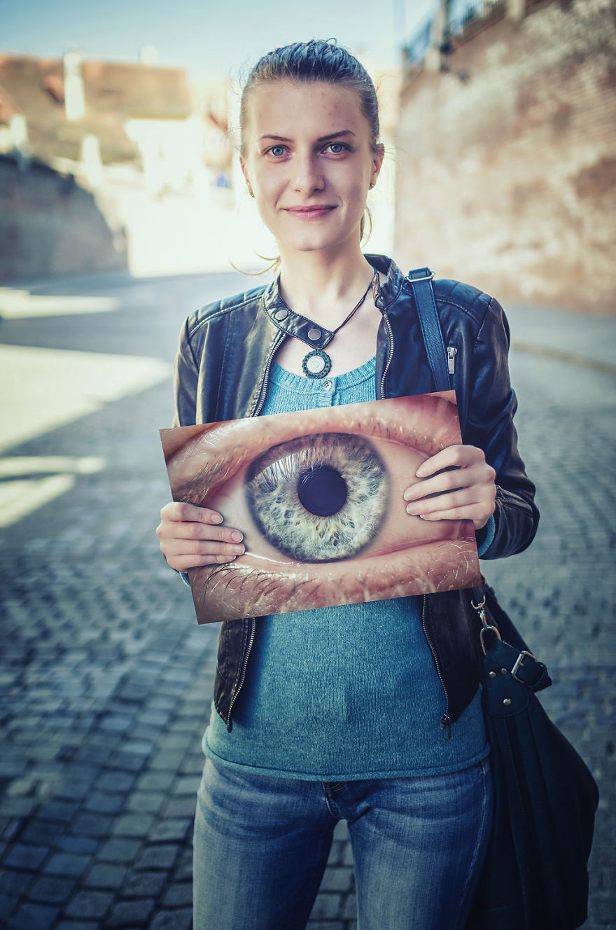 Look Into My Eyes: I Photograph Unique Patterns Of People’s Eyes Look Into My Eyes: I Photograph Unique Patterns Of People’s Eyes