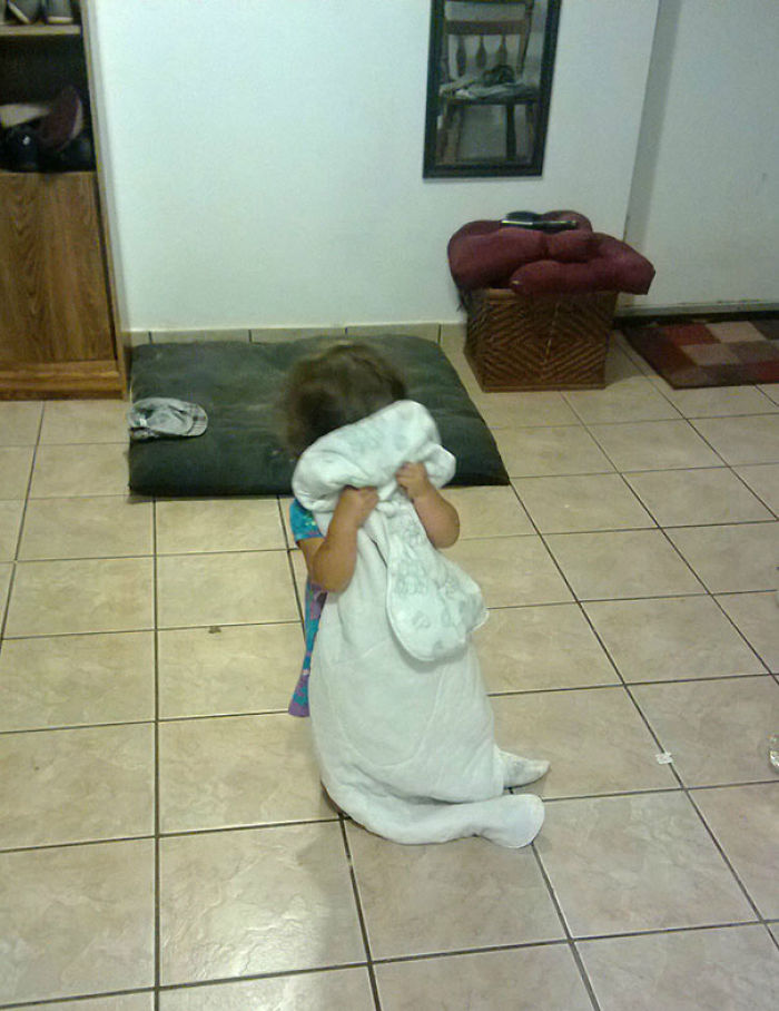 99 Kids Who Are The Masters Of Hide And Seek 99 Kids Who Are The Masters Of Hide And Seek