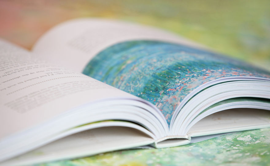 My 6-Year-Old With Autism Creates Stunning Art And Angelina Jolie Just Bought Her Painting!