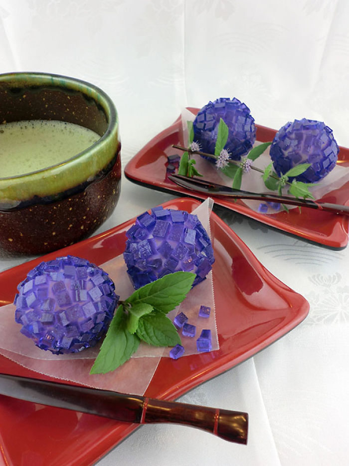 Japanese Make The Coolest Sweets Ever (65 Pics)