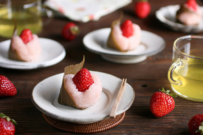 Japanese Make The Coolest Sweets Ever (65 Pics)