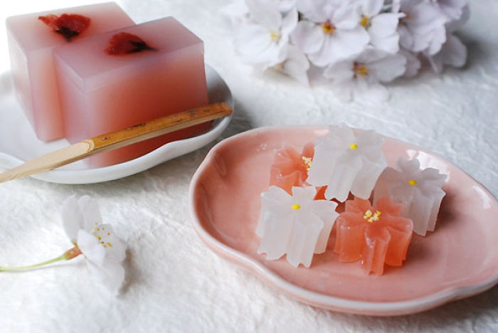 Japanese Make The Coolest Sweets Ever (65 Pics)