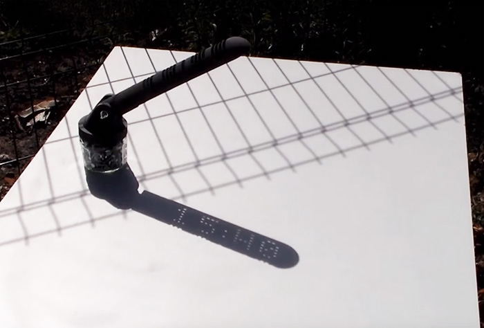 3D-Printed Sundial Displays Time Like A Digital Clock 3D-Printed Sundial Displays Time Like A Digital Clock