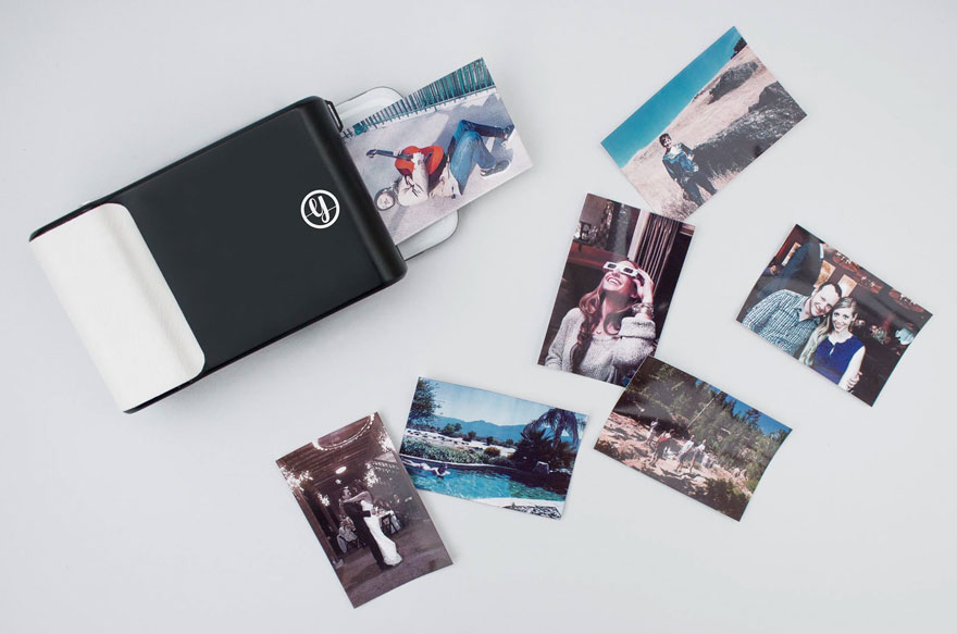 This Phone Case Prints Instant Photos Like A Polaroid This Phone Case Prints Instant Photos Like A Polaroid