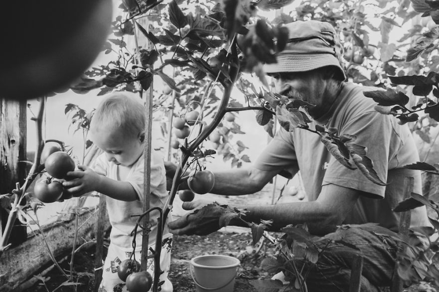 Perfect Grandad: I Documented My Dad Spending Time With My Little Monsters