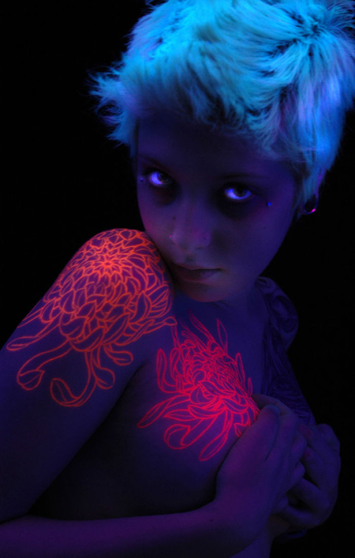 49 Awesome Glow In The Dark Tattoos Visible Under Black Light 49 Awesome Glow In The Dark Tattoos Visible Under Black Light