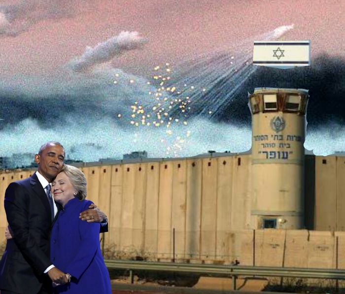 Obama And Clinton’s Hug Was Perfect, Until Internet Trolls Ruined Everything Obama And Clinton’s Hug Was Perfect, Until Internet Trolls Ruined Everything