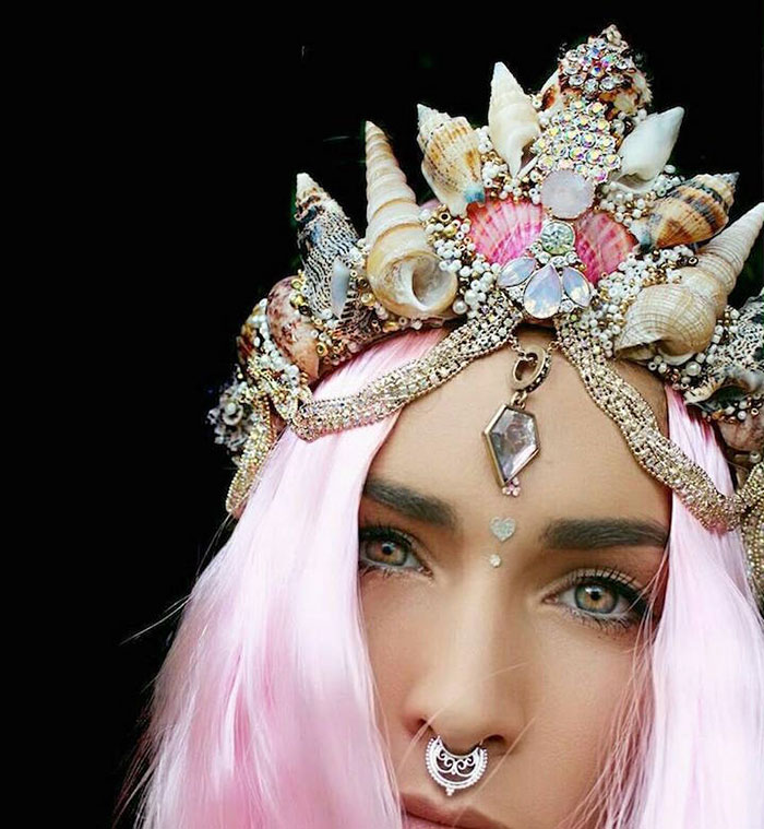Mermaid Crowns With Real Seashells Are Taking Internet By Storm