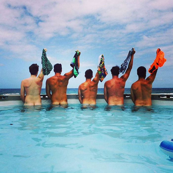 When Guys Try To Parody Women Photos And The Result Beats The Original