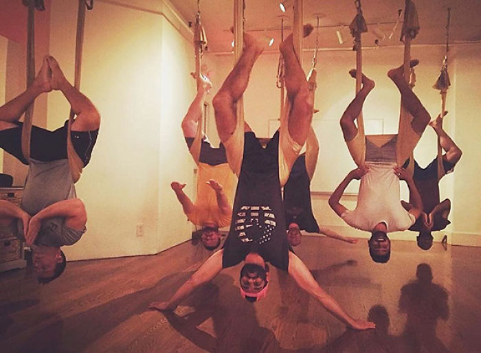 When Guys Try To Parody Women Photos And The Result Beats The Original