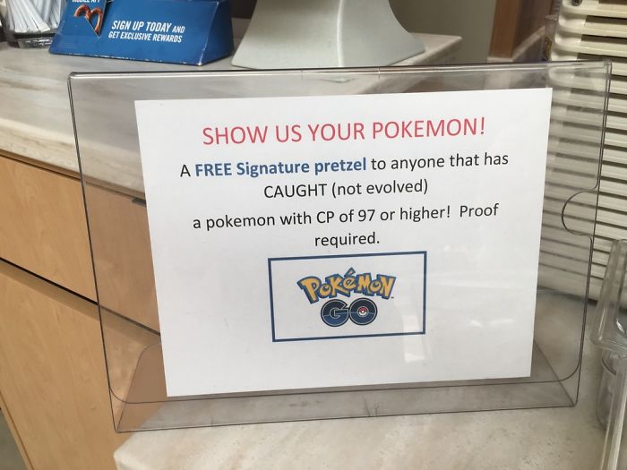 How People Take Advantage Of The Pokemon Go Craze (30 Pics) How People Take Advantage Of The Pokemon Go Craze (30 Pics)