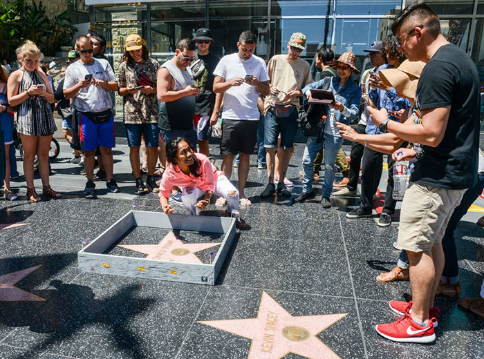 Someone Built A Tiny Wall Around Trump&#8217;s Hollywood Star And It Has A Hidden Message On It