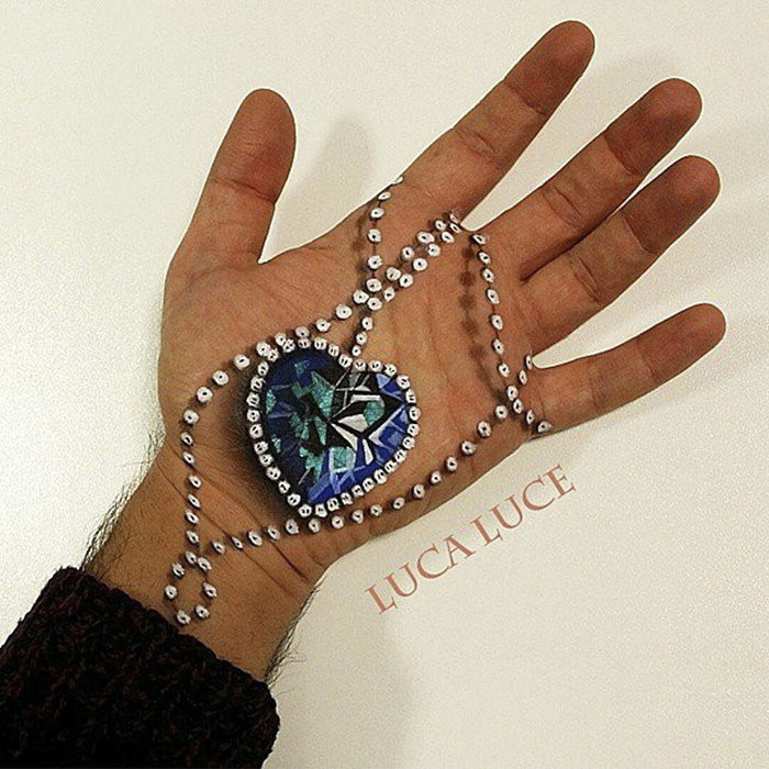 Mind-Bending 3D Optical Illusions On The Palm Of My Hand (+ Bonus Panda) Mind-Bending 3D Optical Illusions On The Palm Of My Hand (+ Bonus Panda)