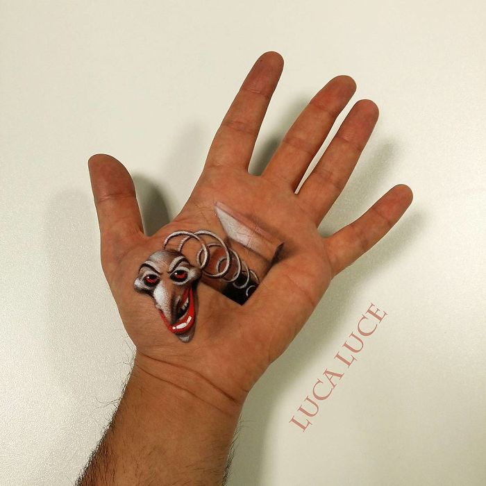 Mind-Bending 3D Optical Illusions On The Palm Of My Hand (+ Bonus Panda) Mind-Bending 3D Optical Illusions On The Palm Of My Hand (+ Bonus Panda)