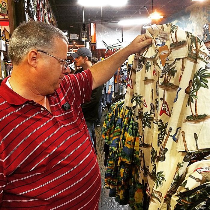 “Fashion Dads” Instagram Honors Hilariously Stylish Dads “Fashion Dads” Instagram Honors Hilariously Stylish Dads