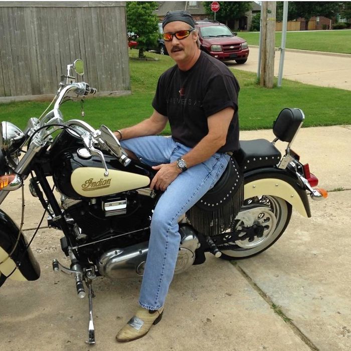 “Fashion Dads” Instagram Honors Hilariously Stylish Dads “Fashion Dads” Instagram Honors Hilariously Stylish Dads