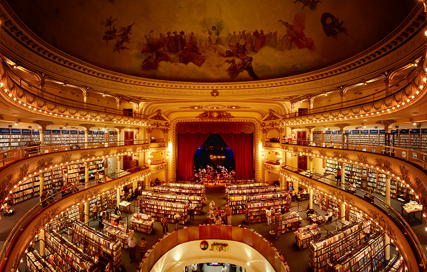 100-Year-Old Theatre Converted Into Stunning Bookstore 100-Year-Old Theatre Converted Into Stunning Bookstore
