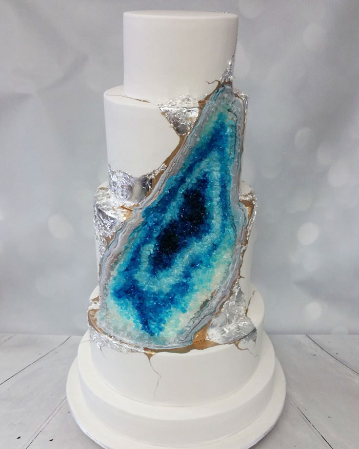 This New Geode Wedding Cake Trend Is Rocking The Internet This New Geode Wedding Cake Trend Is Rocking The Internet