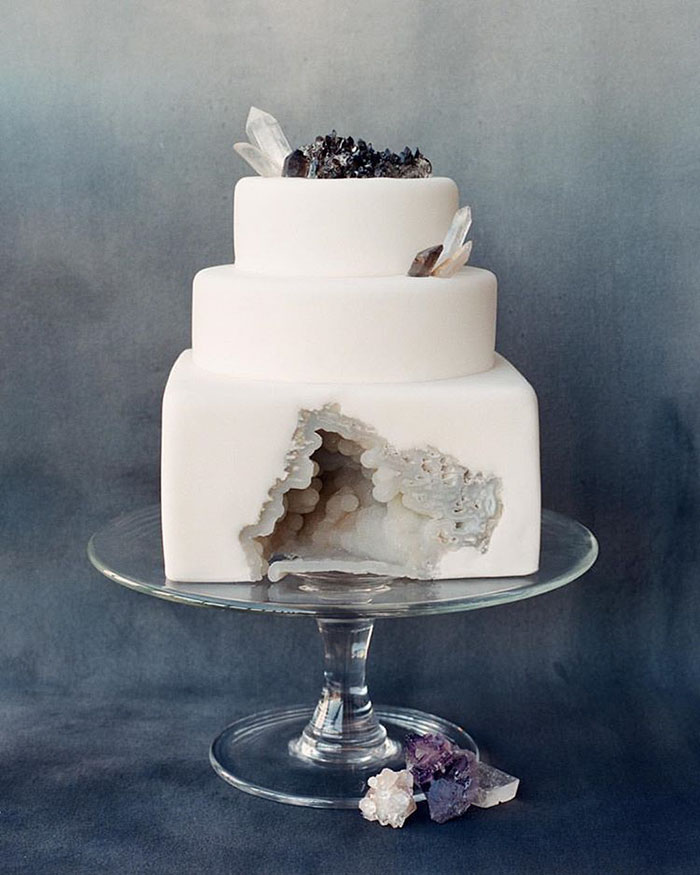 This New Geode Wedding Cake Trend Is Rocking The Internet This New Geode Wedding Cake Trend Is Rocking The Internet