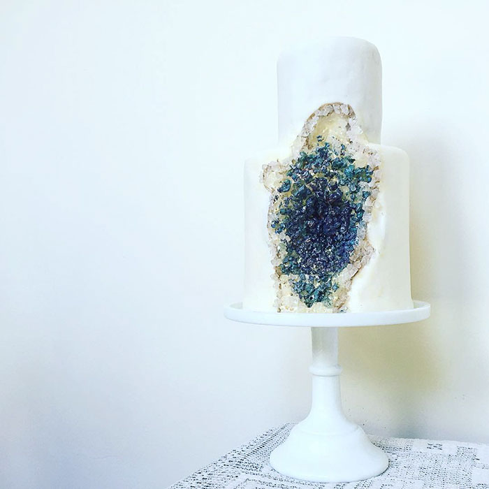 This New Geode Wedding Cake Trend Is Rocking The Internet This New Geode Wedding Cake Trend Is Rocking The Internet
