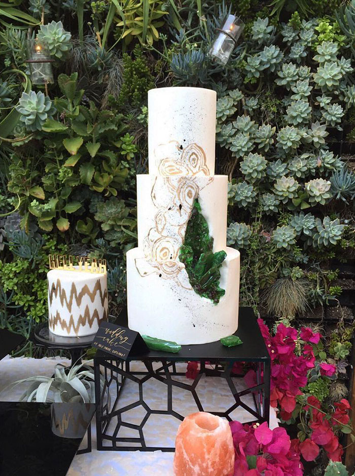 This New Geode Wedding Cake Trend Is Rocking The Internet This New Geode Wedding Cake Trend Is Rocking The Internet