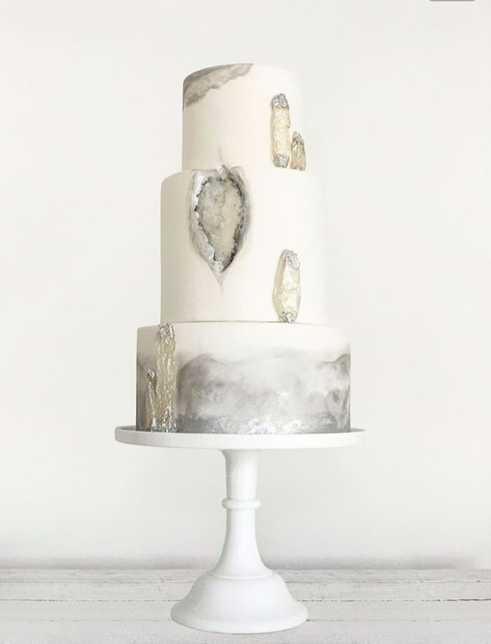This New Geode Wedding Cake Trend Is Rocking The Internet This New Geode Wedding Cake Trend Is Rocking The Internet
