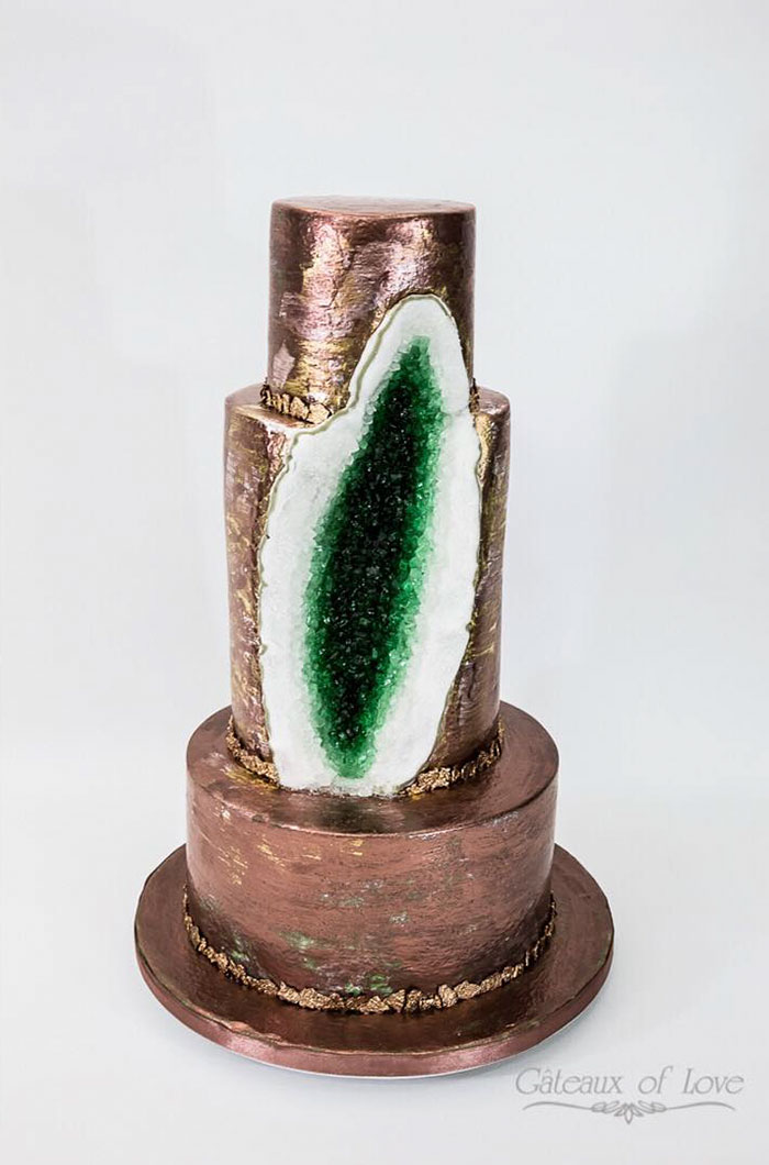 This New Geode Wedding Cake Trend Is Rocking The Internet This New Geode Wedding Cake Trend Is Rocking The Internet
