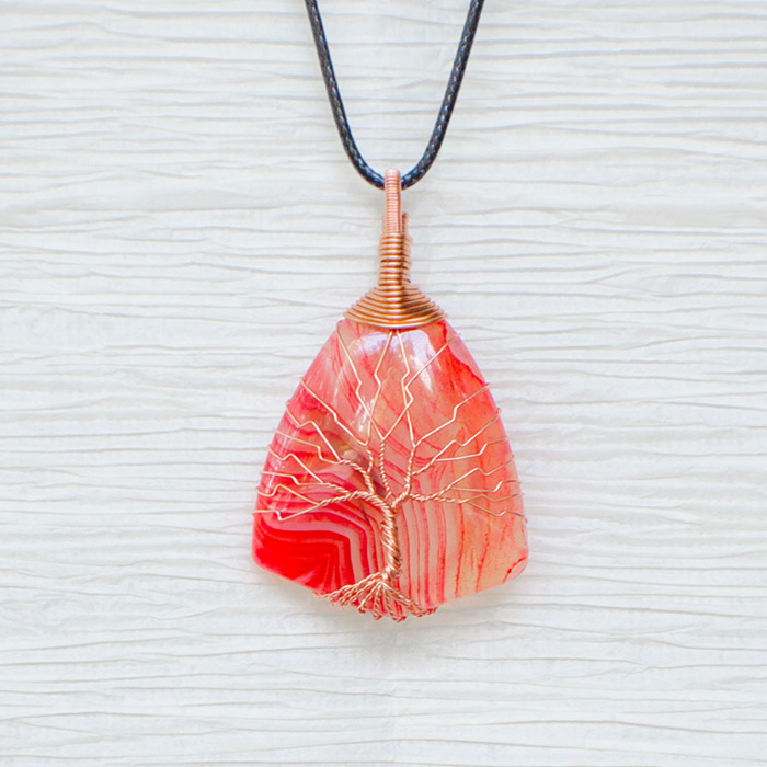 Wife & Husband Turn Wire Found In Discarded TVs Into Tree Of Life Pendants Wife & Husband Turn Wire Found In Discarded TVs Into Tree Of Life Pendants