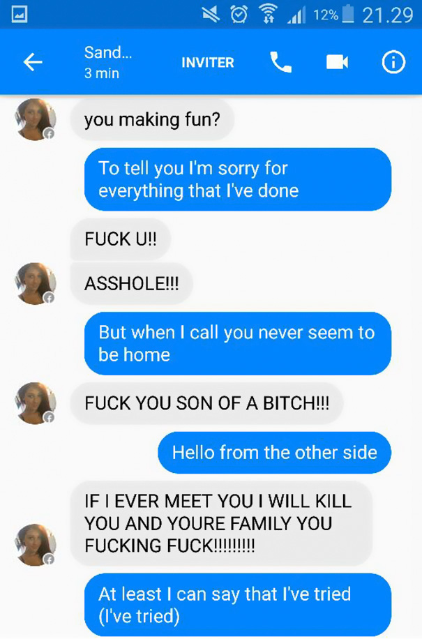Guy Trolls Facebook Scammer With Adele Lyrics Until They Go Crazy