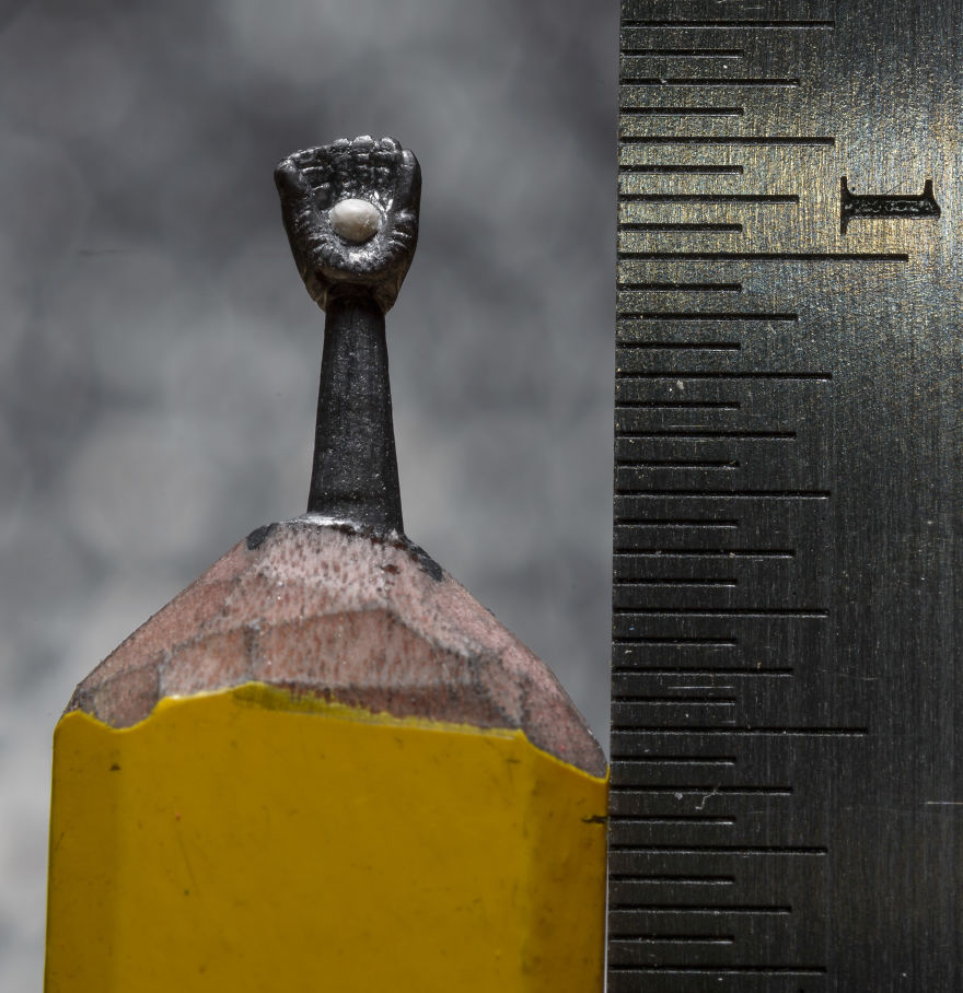 I Carved A Family Of Elephants Into A Pencil I Carved A Family Of Elephants Into A Pencil