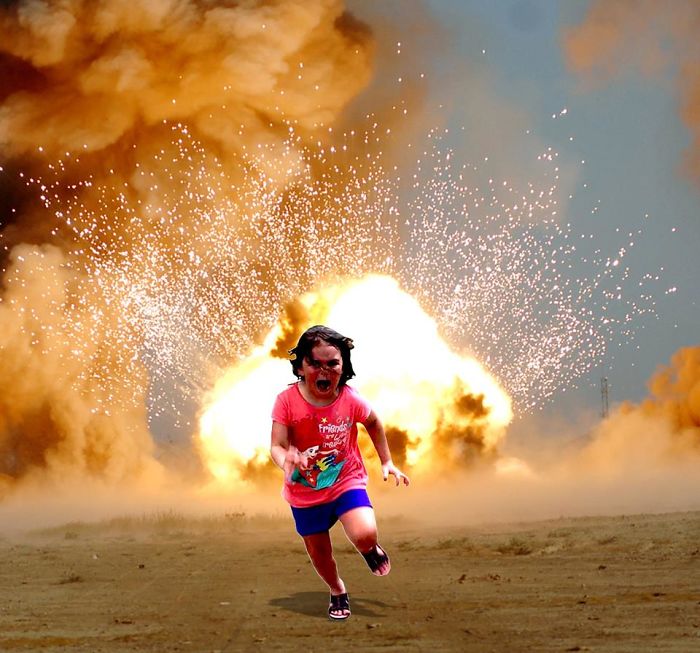 Family Trip To Petting Zoo Didn’t Go As Planned, Internet Response Is Hilarious Family Trip To Petting Zoo Didn’t Go As Planned, Internet Response Is Hilarious