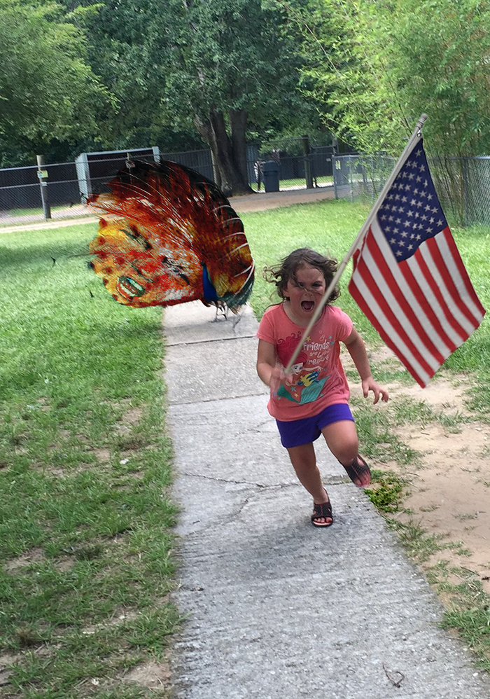 Family Trip To Petting Zoo Didn’t Go As Planned, Internet Response Is Hilarious Family Trip To Petting Zoo Didn’t Go As Planned, Internet Response Is Hilarious
