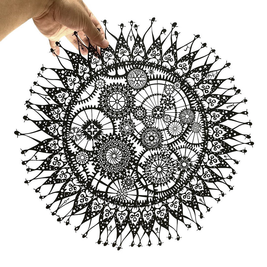 Japanese Artist Hand-Cuts Insanely Detailed Paper Art Japanese Artist Hand-Cuts Insanely Detailed Paper Art