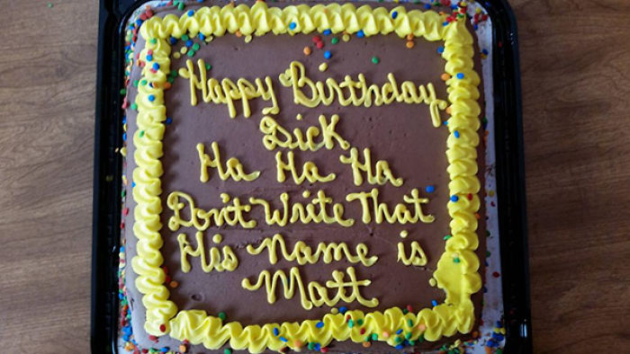 61 Cake Decorators Who Took Instructions Too Literally