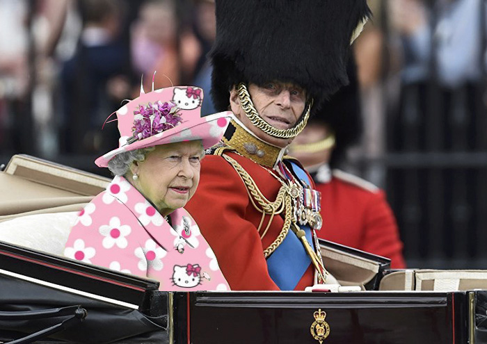 The Queen&#8217;s &#8216;Green Screen&#8217; Outfit Sparks A Hilarious Internet Reaction