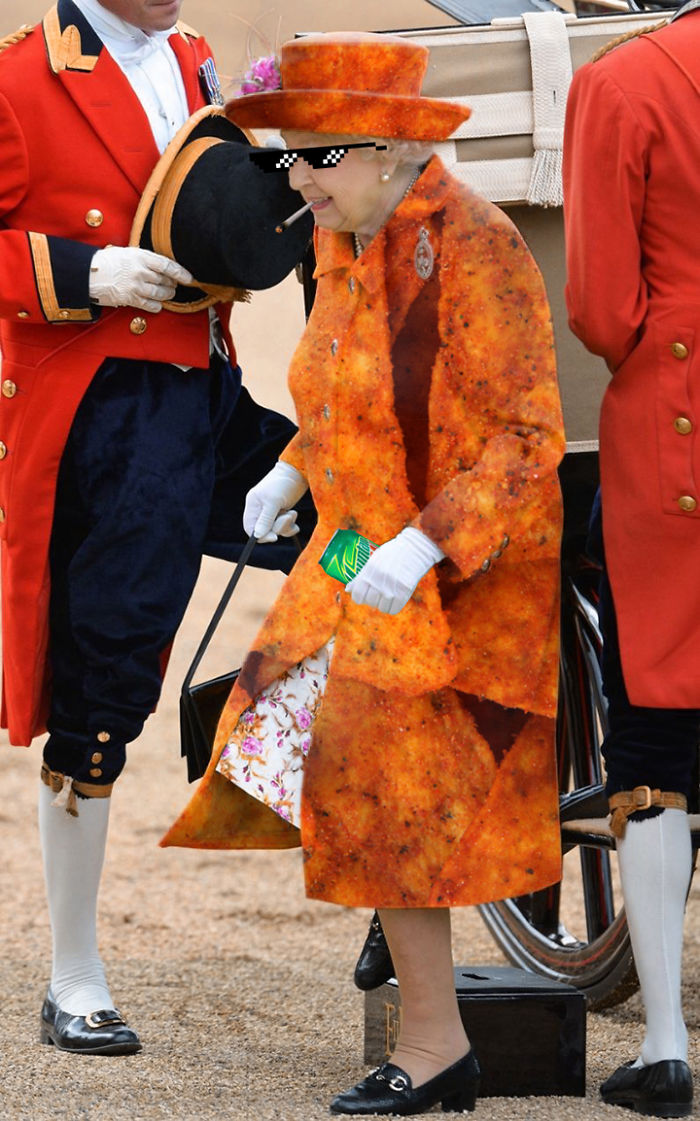 The Queen&#8217;s &#8216;Green Screen&#8217; Outfit Sparks A Hilarious Internet Reaction