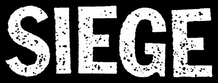 The Queen&#8217;s &#8216;Green Screen&#8217; Outfit Sparks A Hilarious Internet Reaction