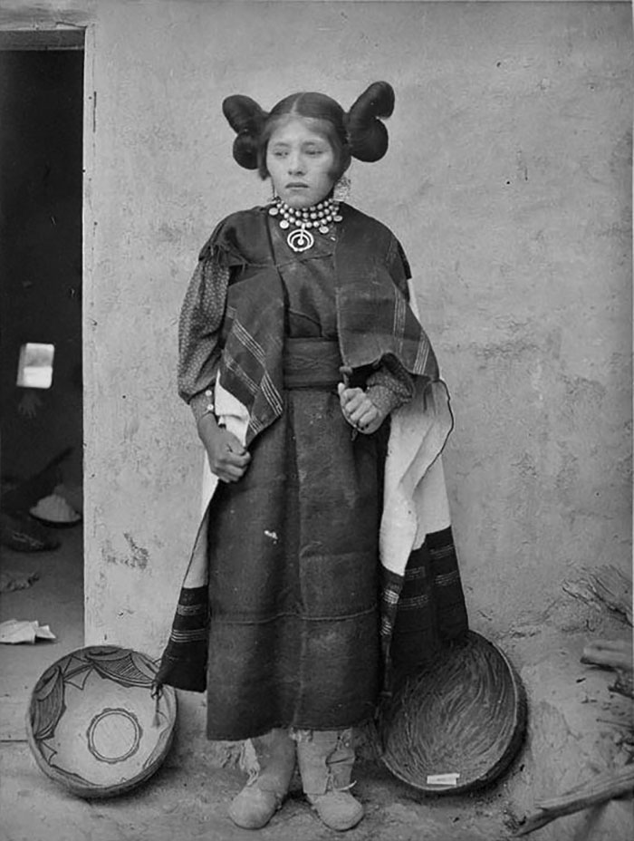 1800s-1900s Portraits Of Native American Teen Girls Show Their Unique Beauty And Style (36 Pics) 1800s-1900s Portraits Of Native American Teen Girls Show Their Unique Beauty And Style (36 Pics)