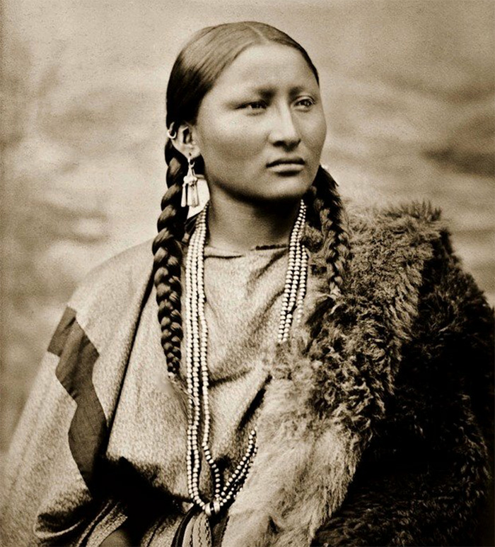 1800s-1900s Portraits Of Native American Teen Girls Show Their Unique Beauty And Style (36 Pics) 1800s-1900s Portraits Of Native American Teen Girls Show Their Unique Beauty And Style (36 Pics)