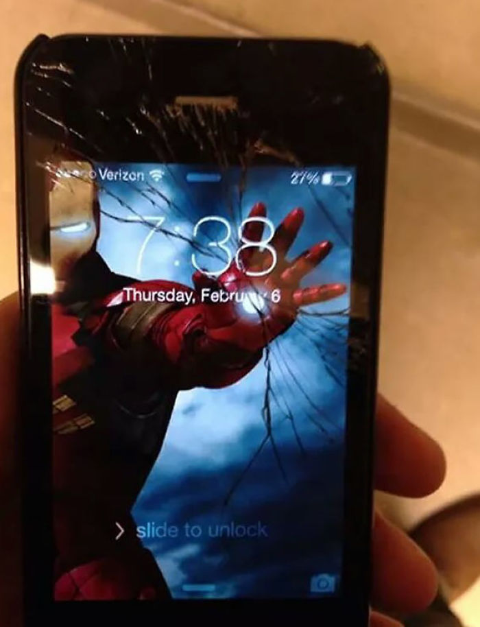 22 Creative Ways To Fix&#8221; Your Broken Phone Screen&#8221;