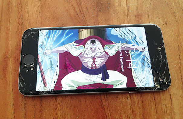 22 Creative Ways To Fix&#8221; Your Broken Phone Screen&#8221;