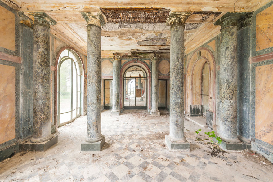 I Photograph Abandoned Buildings While Travelling Across Europe (Part 2) I Photograph Abandoned Buildings While Travelling Across Europe (Part 2)