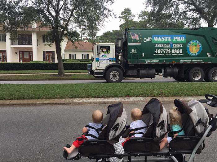 2-Year-Old Triplets Become Best Friends With Their Garbage Collectors (10+ Pics) 2-Year-Old Triplets Become Best Friends With Their Garbage Collectors (10+ Pics)