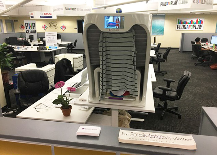 A Robot That Can Fold Your Laundry In Less Than 1 Minute And Costs Only $850 A Robot That Can Fold Your Laundry In Less Than 1 Minute And Costs Only $850